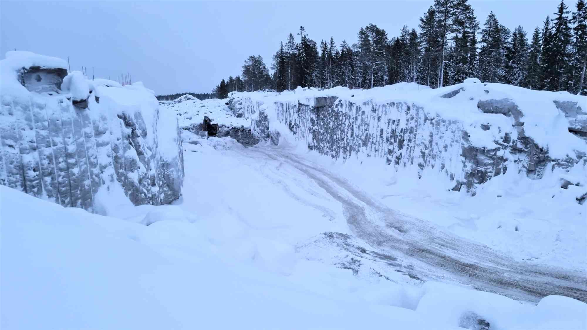 Skjæring fra rundkjøring og opp linje 21.000.